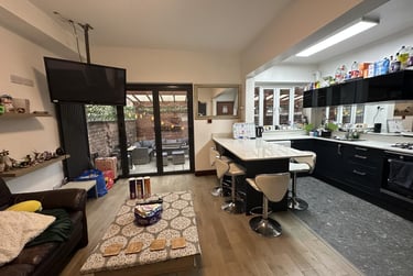 5 bed flat, South Grove, Ardwick, Manchester, M130AU - Image 4